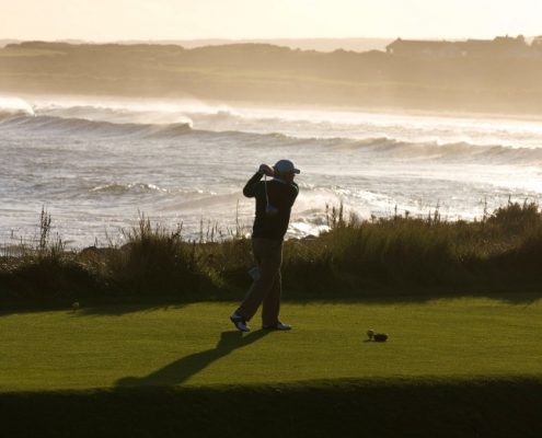 Royal Dornoch – teeing off by the sea